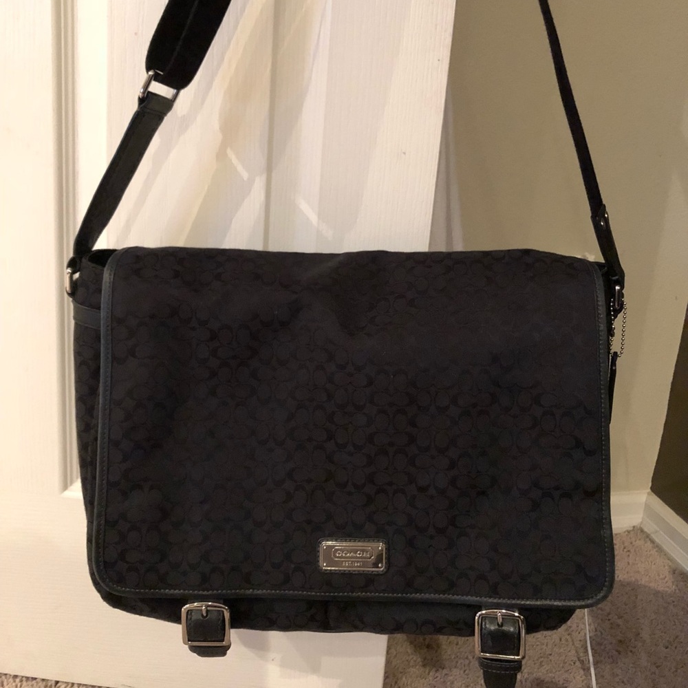 Coach shoulder bag